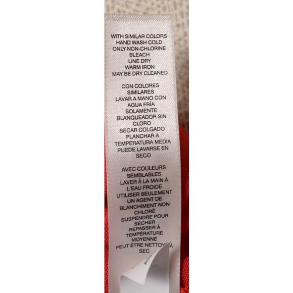 Chico's Women's Size 2 XL‎ Red Roll Tab Sleeve Blouse Top Back Button Detail - Picture 5 of 10